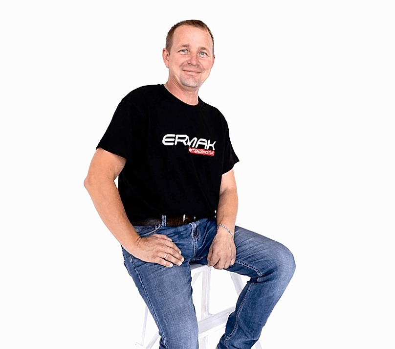 Инструктор Ермаков Алексей